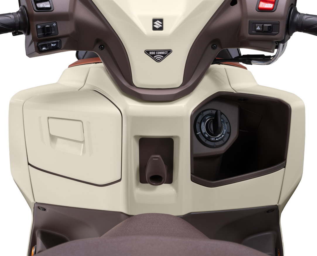 20_-_Quick-access_front_right_pocket_69cbba9875368.jpg