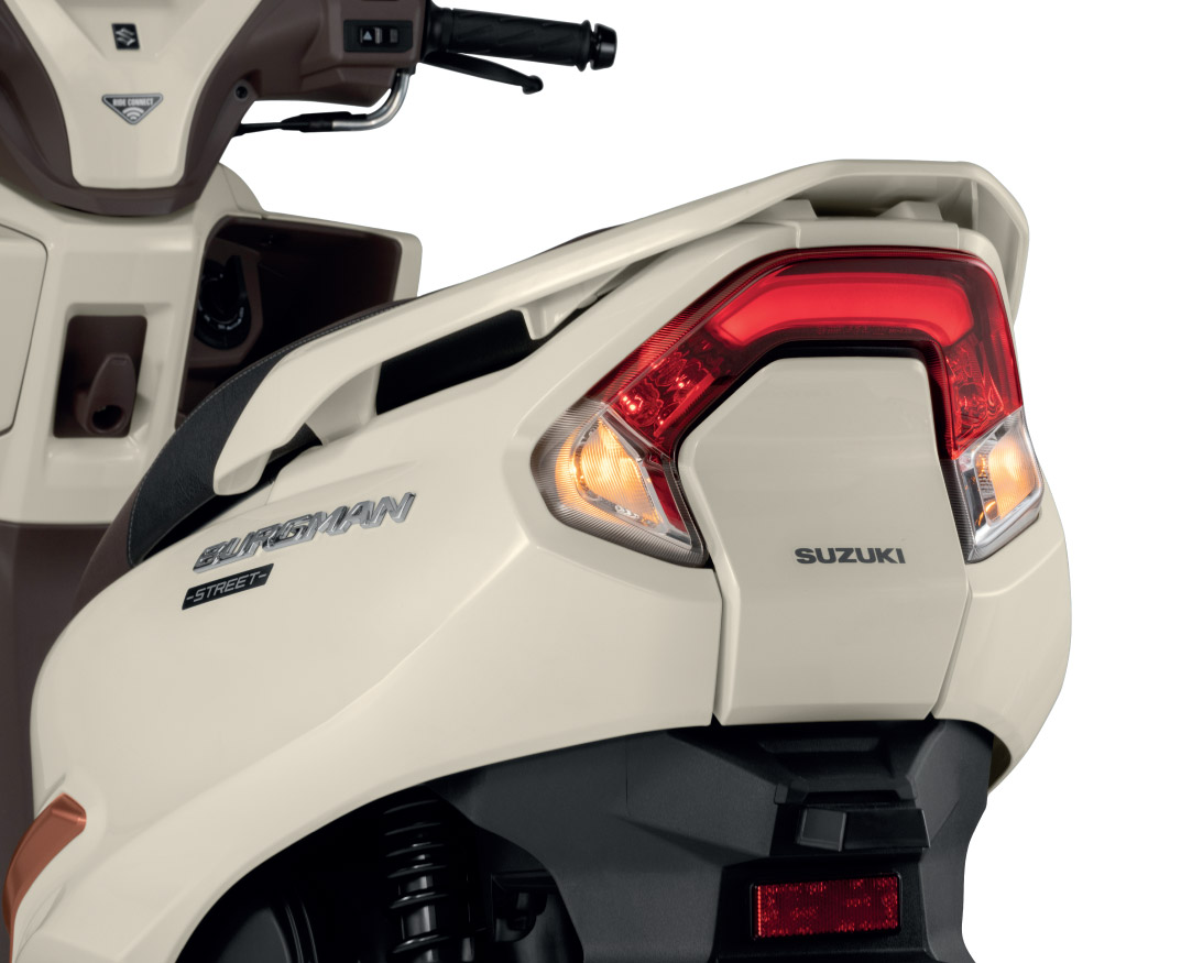 28_-_Integrated_LED_rear_combination_light_69cbbaad8d0a2.jpg