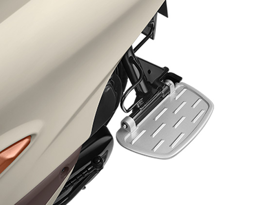 Suzuki_Burgman_FOOTREST_69cb8415c66cf.jpg